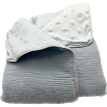 Charger l'image dans la galerie, Couverture bébé personnalisée double gaze Bleu ciel biais argent