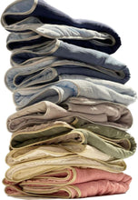 Charger l'image dans la galerie, Couverture bébé personnalisée double gaze Tye and dye bleu biais argent