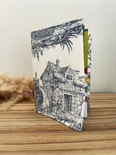 Charger l'image dans la galerie, Protège carnet de santé personnalisé Toile de jouy marine