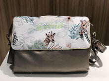 Charger l'image dans la galerie, Sac à langer personnalisé Jungle
