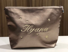 Charger l'image dans la galerie, Trousse de toilette personnalisée Simili cuir bronze