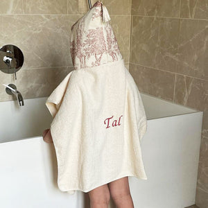 Poncho de bain enfant personnalisé Toile de jouy rouge éponge crème